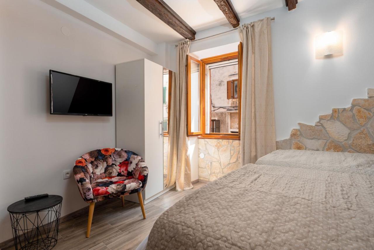 Апартаменты Casa Albina Ровинь Экстерьер фото